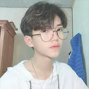 Người Chơi Trần Văn Hậu